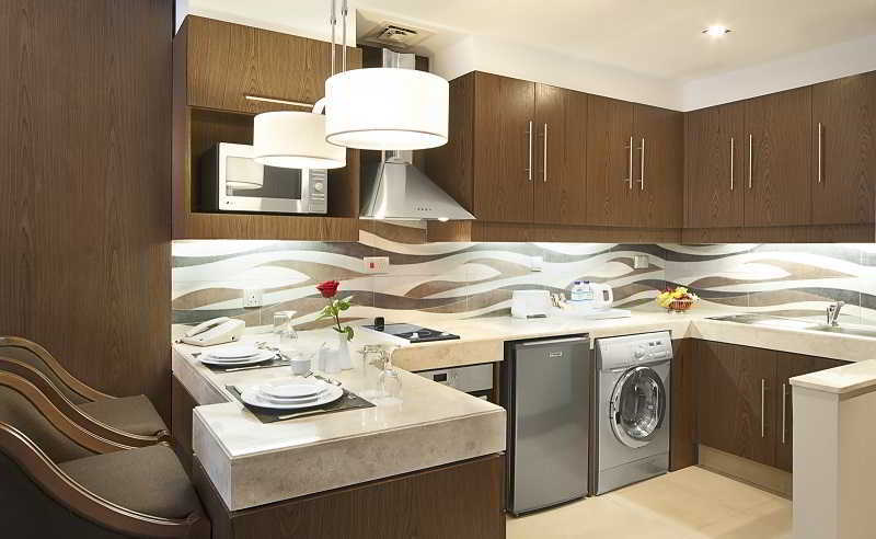 Oaks Liwa Heights Hotel Suites Dubai Esterno foto