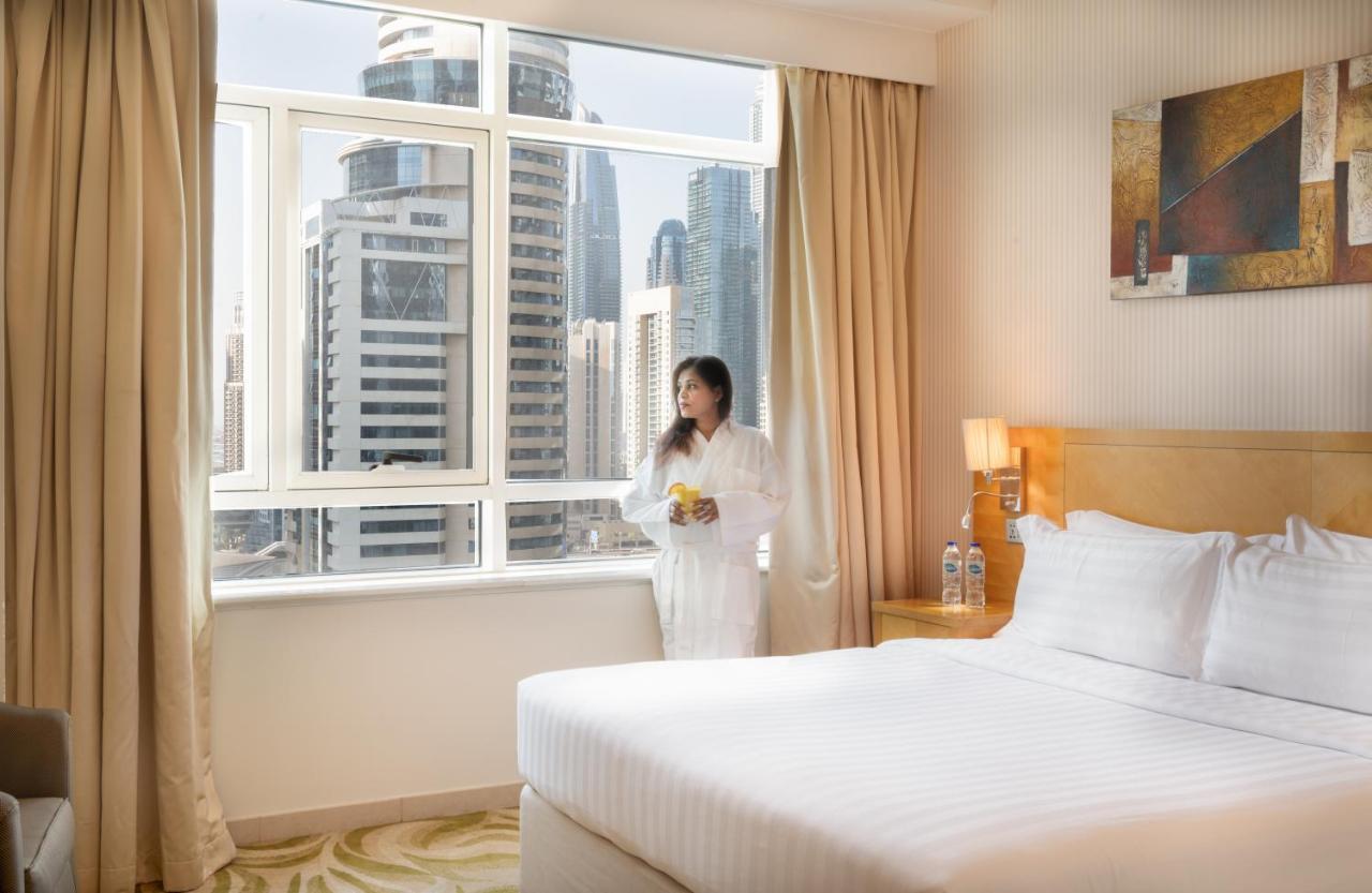 Oaks Liwa Heights Hotel Suites Dubai Esterno foto