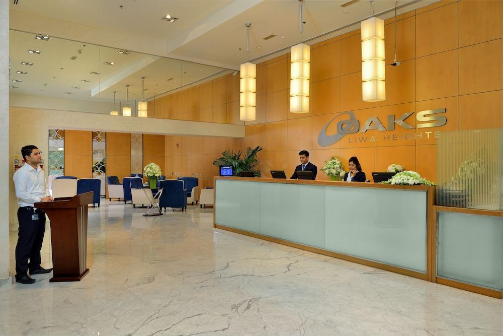 Oaks Liwa Heights Hotel Suites Dubai Esterno foto