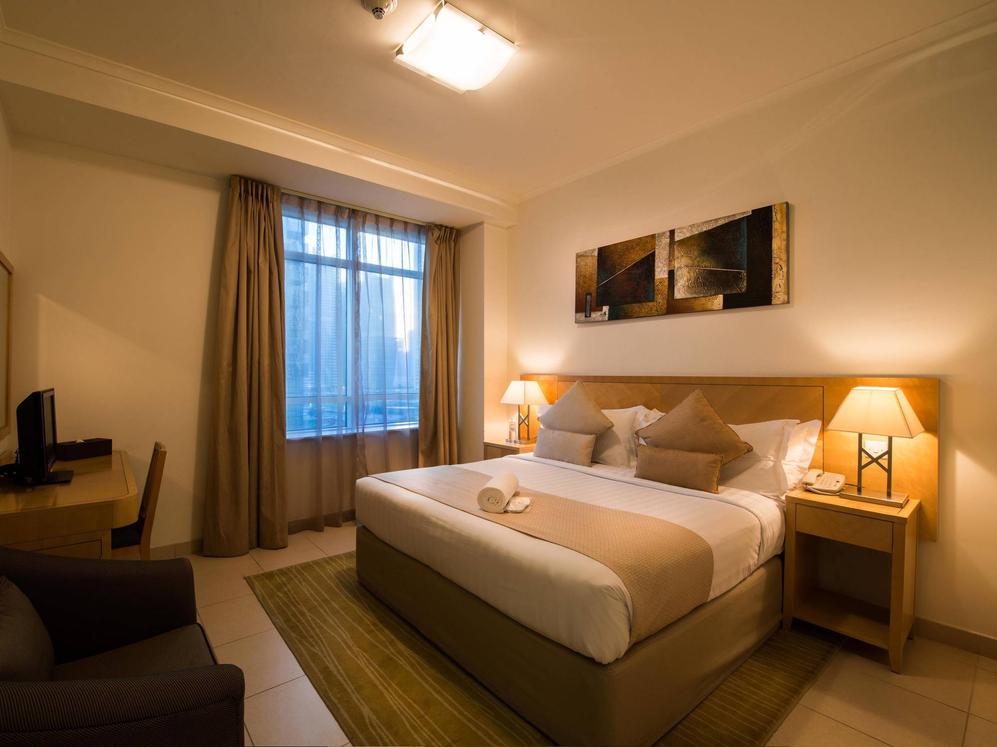 Oaks Liwa Heights Hotel Suites Dubai Esterno foto